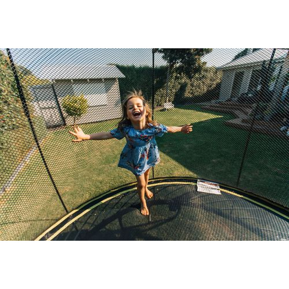 8ft Round Springfree Trampoline